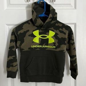 Under armour hoodie camo